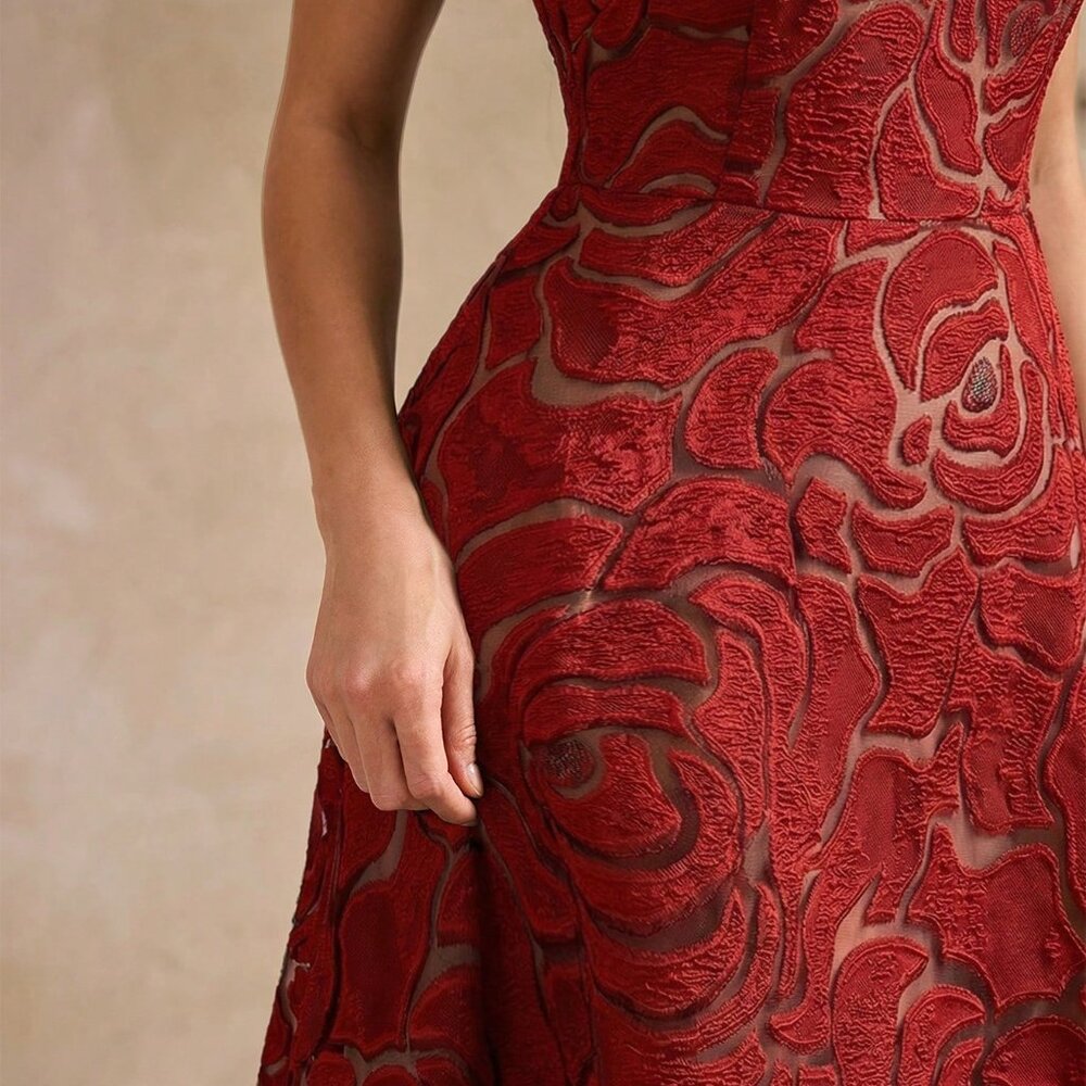 Burgundy Elegant Women's Lace Sleeveless Cut-Flower Embroidered Tulle Dress - Picture 5 of 5